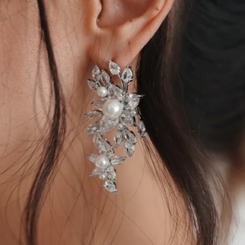 ROYALIST PEARL AND CRYSTAL STATEMENT EARRINGS
